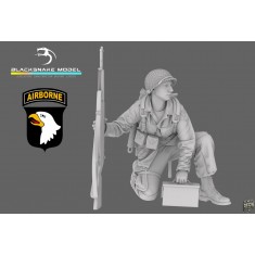 1/48 WWII US 101st Airborne Assistant Gunner Figure