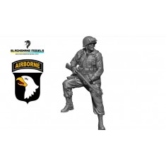 1/48 WWII US 101st Airborne Paratrooper with M1 Garand Figure