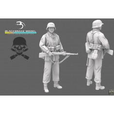 1/48 WWII German Waffen-SS Soldier #02