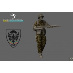 1/35 Foreign Legion Paratrooper Machine Gun Gunner with FM 24/29, the 1st BEP