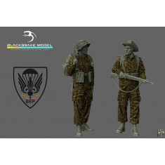 1/35 Foreign Legion Paratroopers with MAT49 and MAS 36 CR 39, the 1st BEP (2 figures)