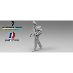 1/35 French Soldier#15 on patrol in Afghanistan (02)