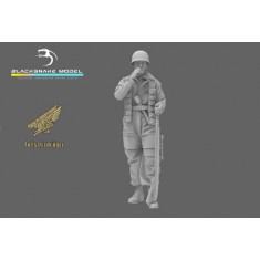 1/35 WWII German Paratrooper Sniper