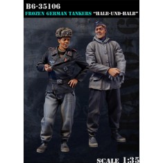 1/35 Frozen German Tankers "Halb-und-Halb" (2 figures)