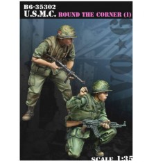 1/35 Round the Corner #1 - USMC Soldiers w/Swedish K & AK-47 (2 figures)