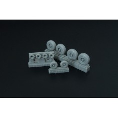 1/144 C-130 Hercules Wheels