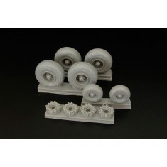 1/48 C-130 Wheels