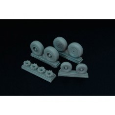 1/72 C-130 Wheel Resin set for Italeri kit