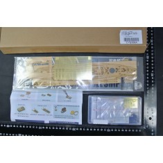 1/700 Starter Set - German Bismarck Detail Set: PE, Metal Mast, Gun Barrel, Wooden Deck for Trumpeter kits