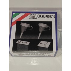 1/24 Oil Cans and Funnels