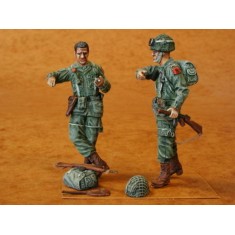 1/35 US Paratroops (2 Figures)