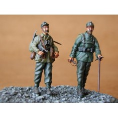 1/35 German Mountain Troops - Gebirgsjager (2 Figures)