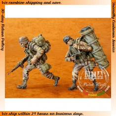 1/35 US Airborne Part II (UH-60 Crew) (2 Figures)