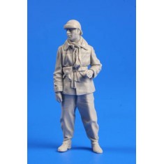 1/35 WWII French Tank Commander