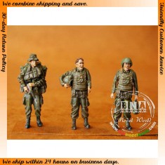 1/48 US Helicopter Crew, Vietnam (3 Figures)