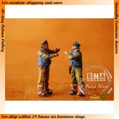 1/48 WWII Russian Pilots Winter (2 Figures)