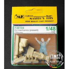 1/48 European Union Mechanics (present) (2 resin figures)