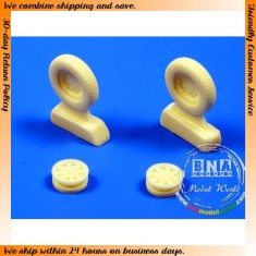 1/48 Vought F4U Corsair Wheels w/Plain Spoked Disc, Diamond Design Type