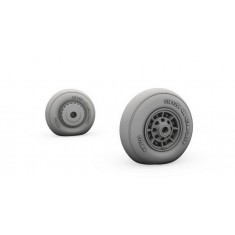 1/48 WWII Italian Reggiane Re 2000 Main Wheels