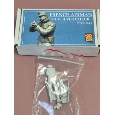 1/32 French Airman Checking Revolver