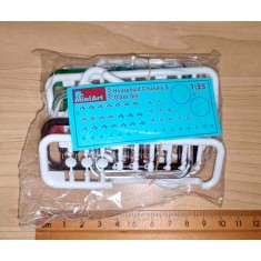 (No Box) 1/35 Household Crockery and Glass Set