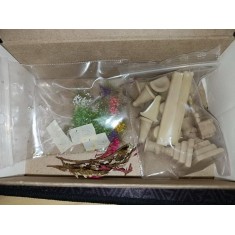 Spare Parts for 1/35 Flower Pot Set (15 resin parts, flowers lost)