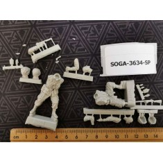 1/35 WWII 82st Airborne 1 Lieutenant and Private (Gun parts damaged)