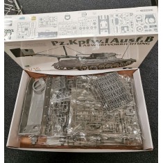 1/16 PzKpfw.I Ausf.B Light Tank (Box Damaged)