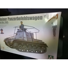 1/16 Kleiner Panzerbefehlswagen 1 SdKfz.265 [3in1] (box damaged)