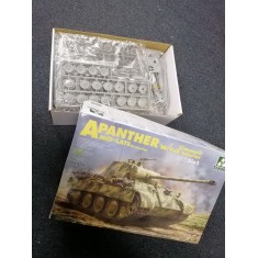 1/35 Panther Ausf.A (mid-late) w/Zimmerit & Full Interior (Box Damaged)