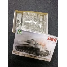 1/35 Soviet Heavy Tank SMK (Box Damaged)