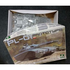 1/35 Polish PL-01 Light Tank Prototype (box damaged)