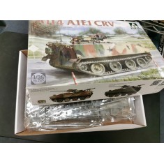1/35 M114 A1E1 CRV Command and Reconnaissance Carrier (box damaged)