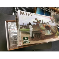 1/35 M114 Early & Late w/Interior [2 In 1] (box damaged)