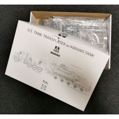 1/72 US Tank Transporter w/Abrams Tank (box damaged)