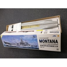 1/350 USS Montana BB-67 - Deluxe version (box damaged)