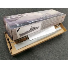 1/350 USS Cleveland (CL-55) Light Cruiser (Box Damaged)