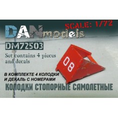 1/72 Aircraft Chocks Set Vol.1 (4pcs + decals)