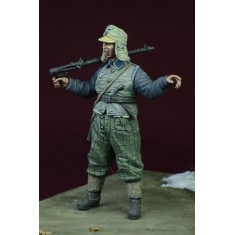 1/35 WWII Luftwaffe Mechanic Supervisor in Winter 1942-1945 (1 Figure)