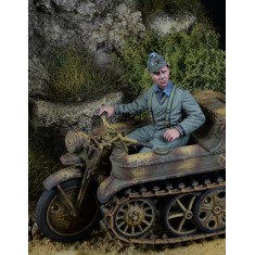 1/35 German Prinz Eugen Mountain Division Kettenkrad Driver 1942-45 for Tamiya kit