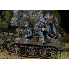 1/35 German Gebirgsjaeger Kettenkrad Crews 1943-45 for Tamiya kit (3 figures)