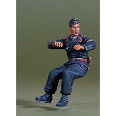 1/35 WWII WH Panzer Crew on Board (Left)