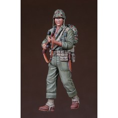 1/35 WWII Korean War USMC Rifleman