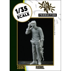 1/35 Rebel - Holding a Mini Radio Station