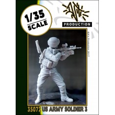1/35 US Army Soldier #3 Wearing Improved Outer Tactical Vest (IOTV)
