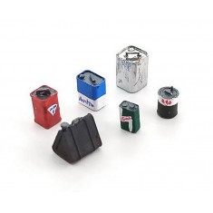 1/35 Mini Assorted Cans (2x6 oil, lubricant or gas cans)