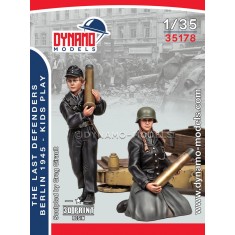 1/35 The Last Defenders Berlin 1945 Kids Play