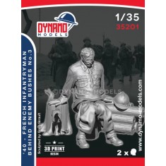 1/35 1940 French Infantryman Behind The Enemy Bushes No.3