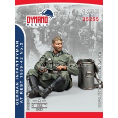1/35 German Infantryman at Rest 1939-42 No.2