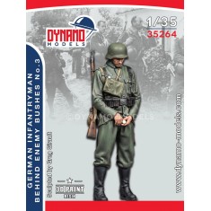 1/35 German Infantryman ''Behind the Enemy Bushes'' 1939-42 No.3